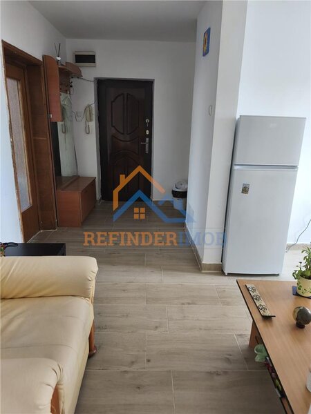 Calea Calarasilor, apartament de vanzare cu 3 camere, 2 grupuri sanitare